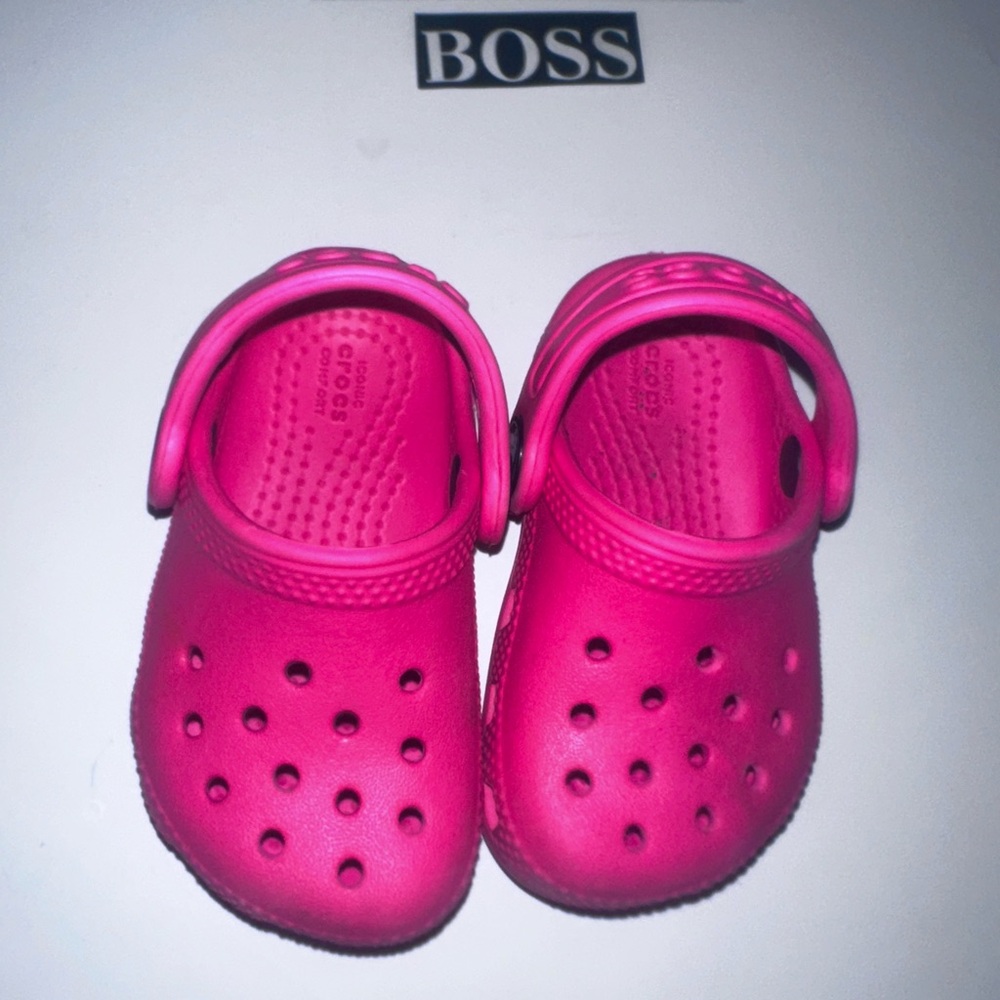 CROCS Kids Bright Pink Sandals